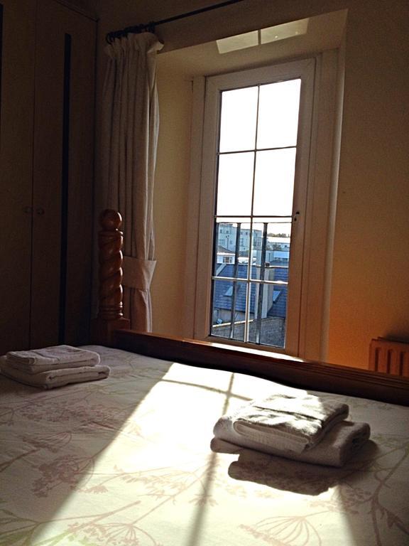 Cashel Town Center Inn Chambre photo