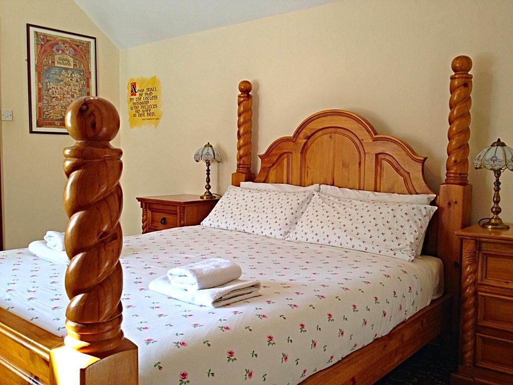 Cashel Town Center Inn Chambre photo