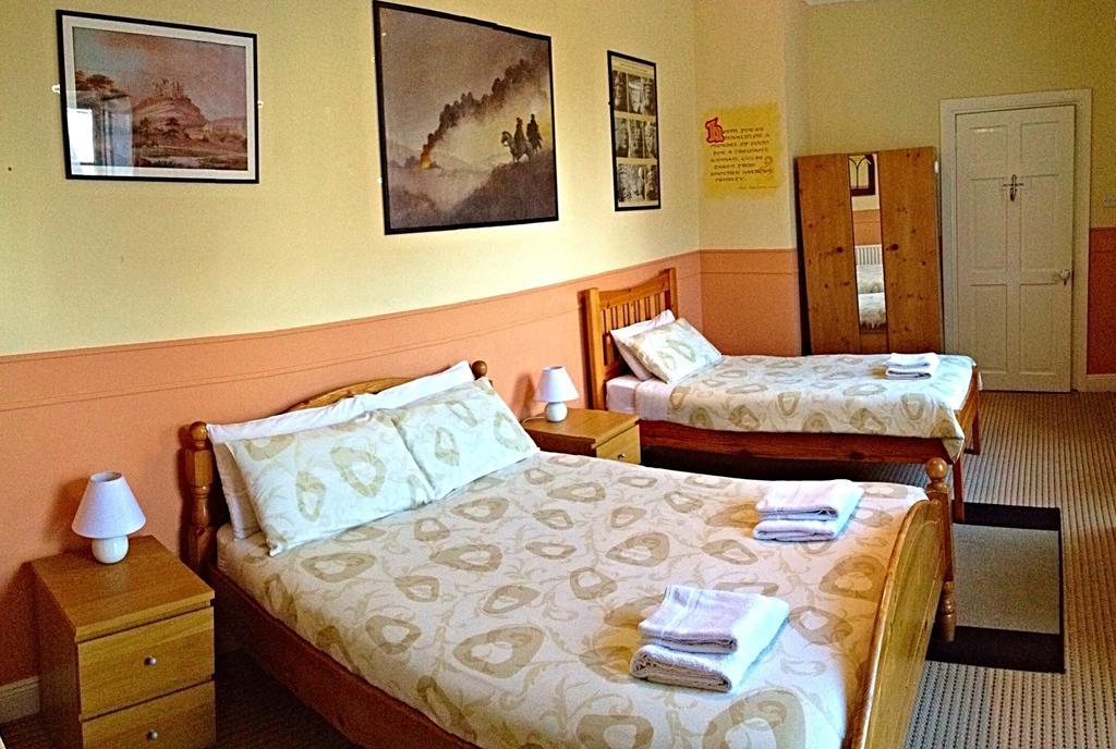 Cashel Town Center Inn Chambre photo