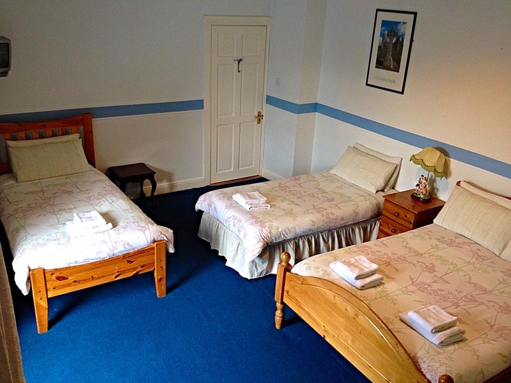 Cashel Town Center Inn Chambre photo